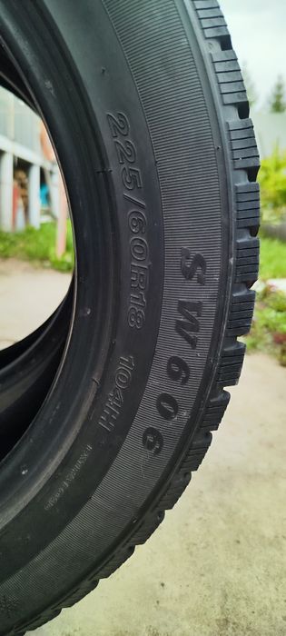 Продам резину Goodride 225 60 r18
