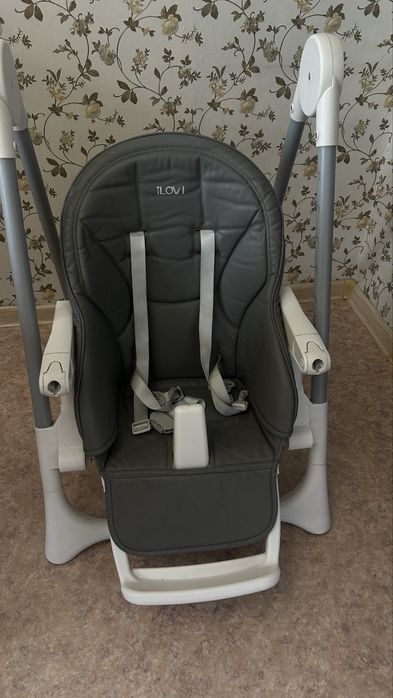 Продам стульчик для кормления