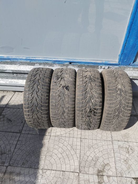 Продам комплект шин