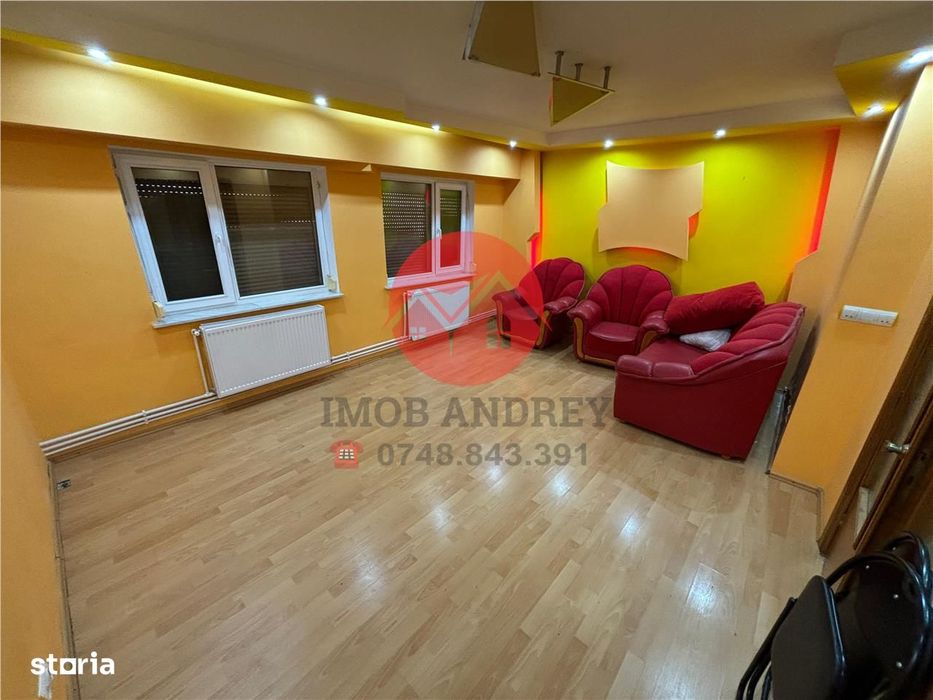 Apartament ultracentral cu 3 camere, strada Babadag, pentru muncitori