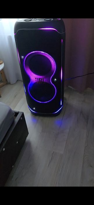 JBL partybox ultimate 1100W RMS noua