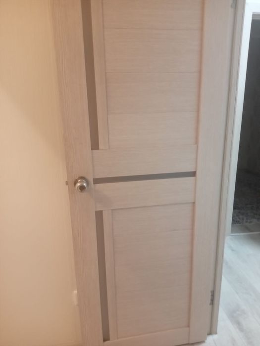 Комнатный есіктер сатылады. 4 штук бар