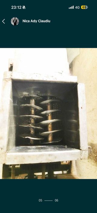 Vând presa struguri inox cu sita din inox