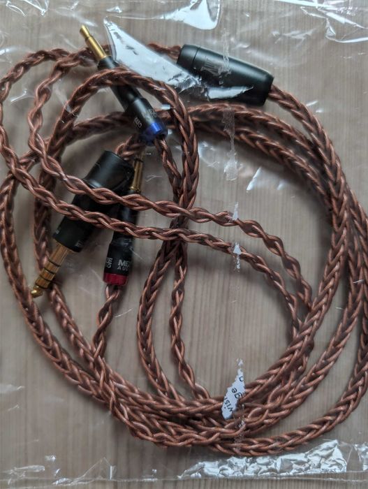 Cablu echilibrat Meze