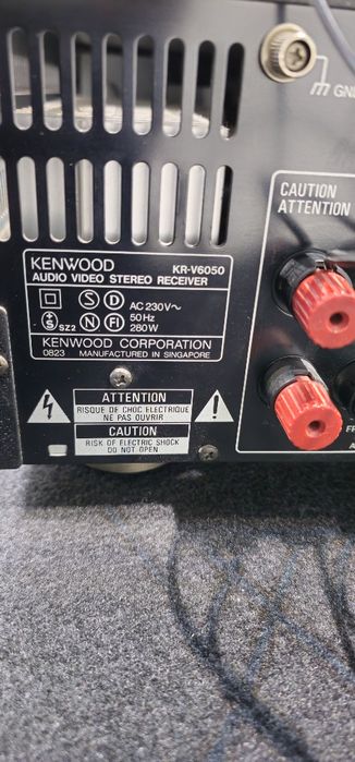 Усилвател Kenwood KR-V6050 и CD player Kenwood DP-1050