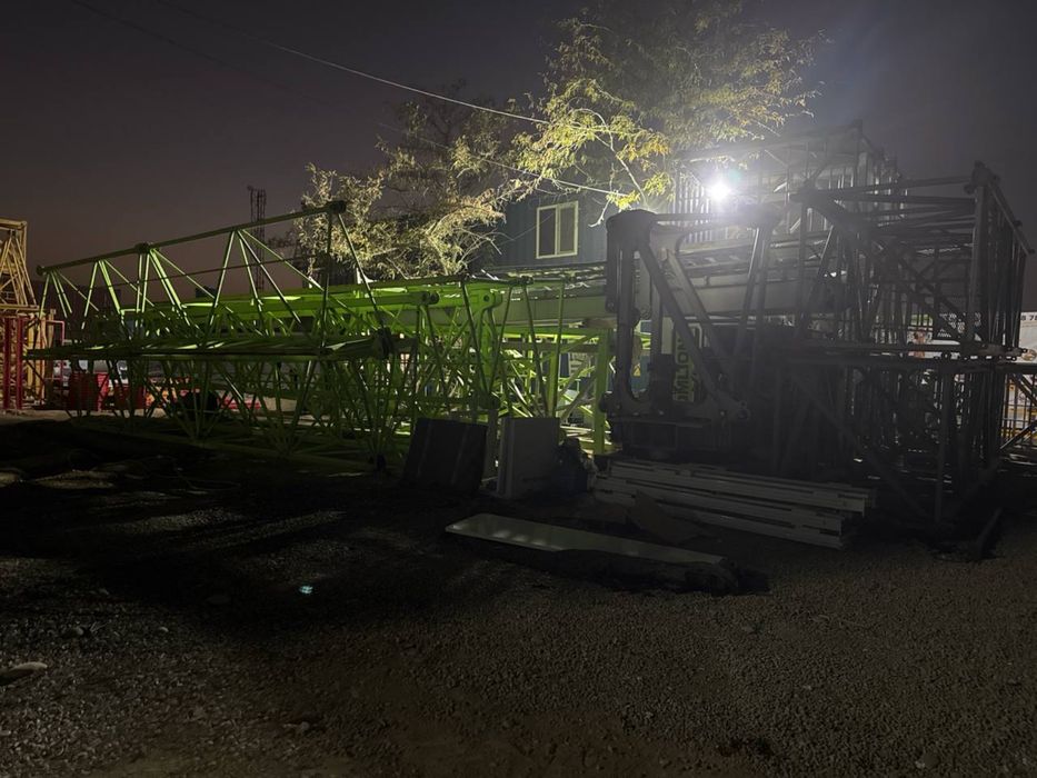 Bashenniy kran Zoomlion Xcmg