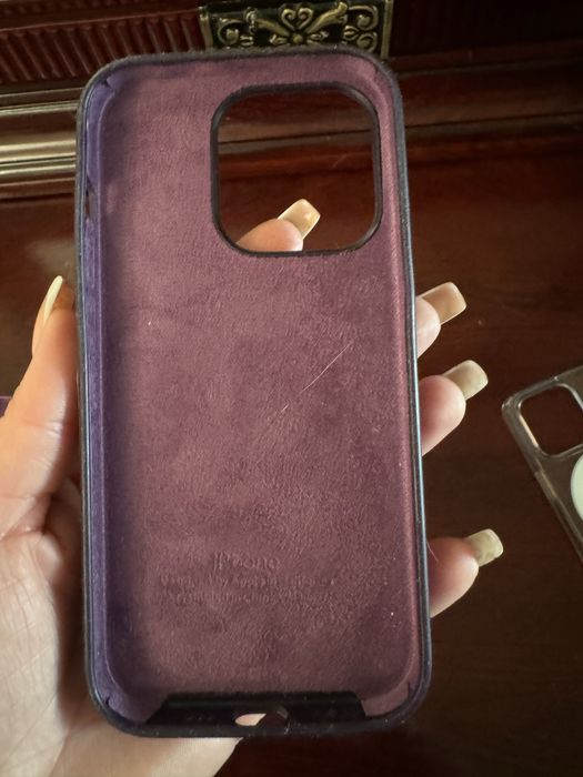 Продам чехлы на iphone 14 pro