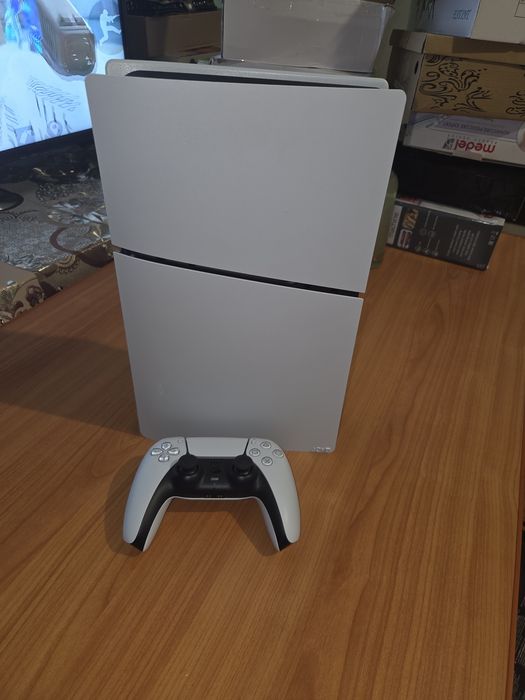 Vănd playstation 5 slim