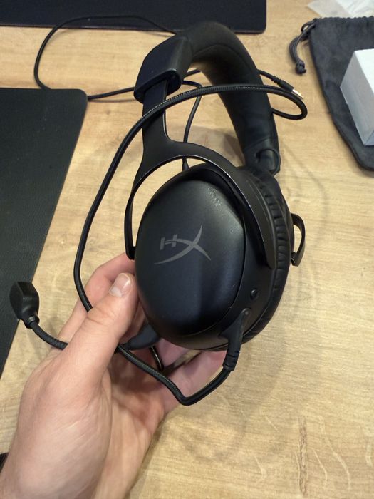 Casti Gaming HyperX Cloud III