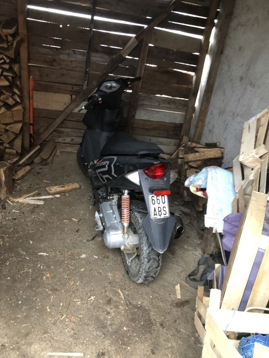 Vand scuter de 49cmm