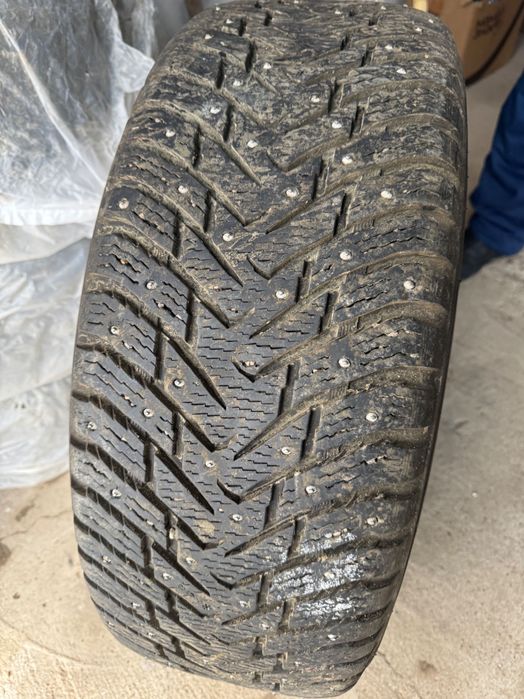 Продам зимние шины