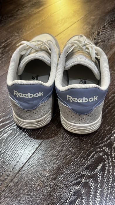 Кроссовки несколько пар