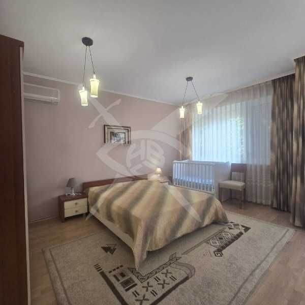 Продава се Многостаен апартамент в к.к. Слънчев бряг - 150 кв.м за 595 €/кв.м - Снимка #2