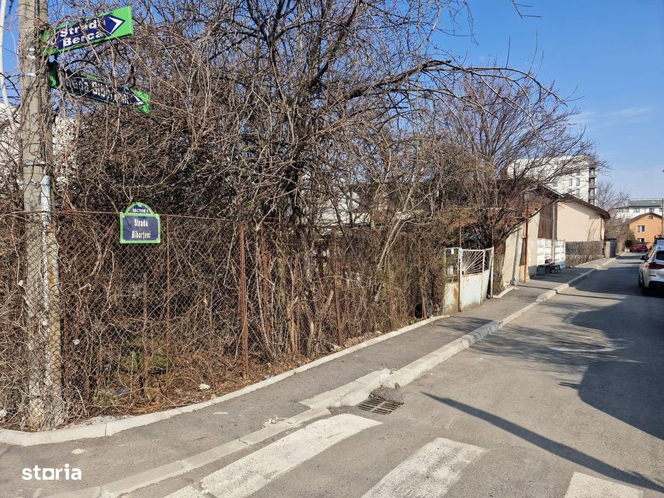 De vânzare casă demolabilă