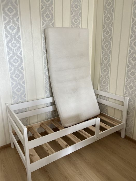 Продам детскую кровать
