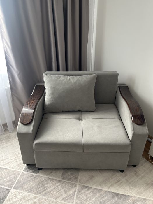 2 кресло продам срочно