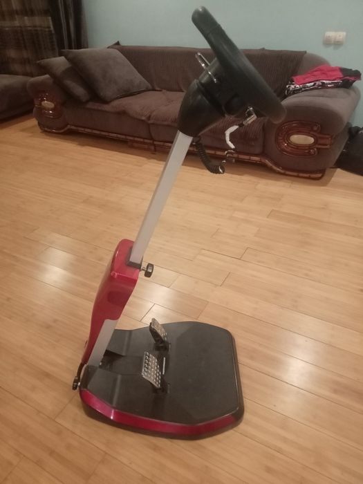 Руль игровой срочно продам
