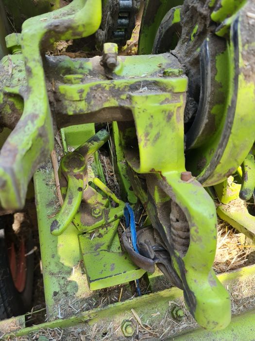 Продавам сламопреса