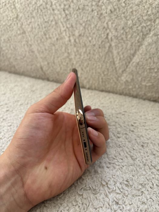 iPhone 11 Pro - Красив и в Перфектно състояние