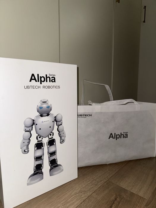 Робот UBTECH Alpha Series