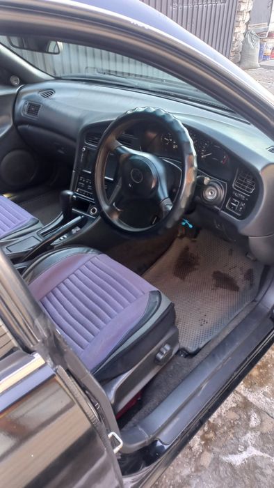 Продам тойота карина