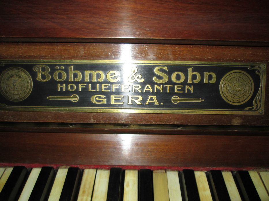 Пианино 1900 года