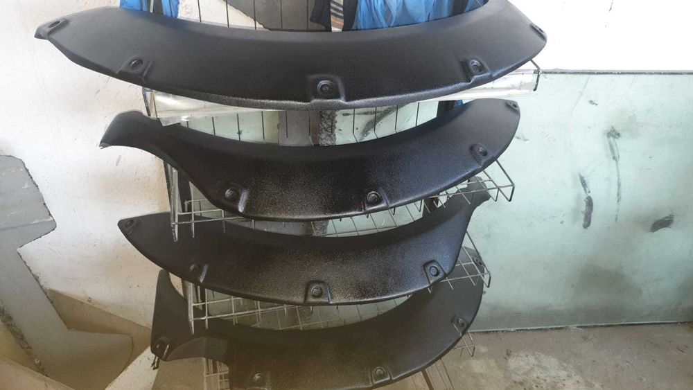 Нови! Уширители за калници / Раздувки за Nissan Navara D22