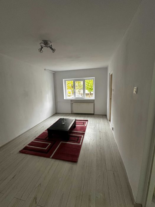 Vând garsonieră 28 mp, parter, Zona Lipovei, Timișoara, liberă, predare imediată