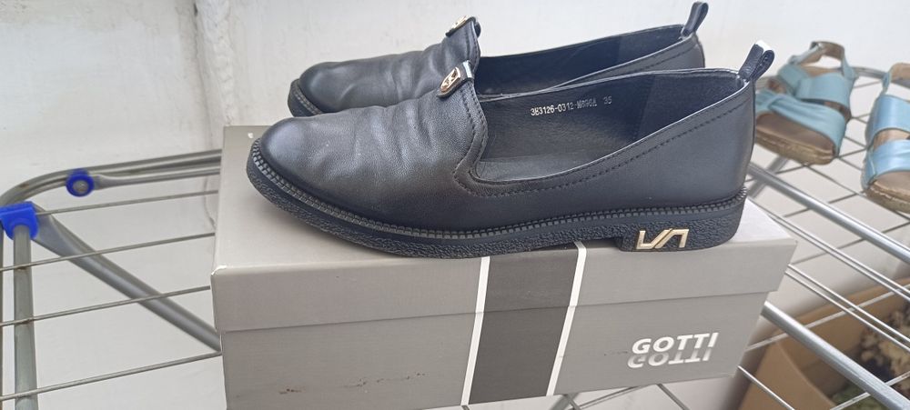 Продам кожаную обувь.