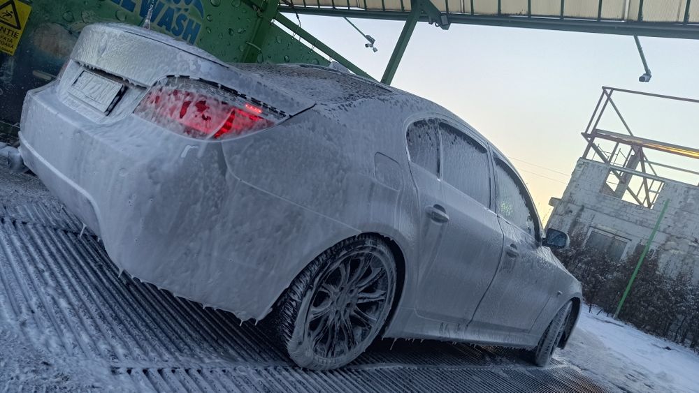 Vând BMW e 60 m pachet