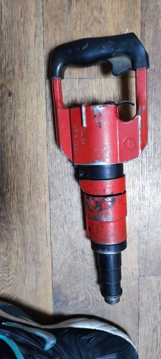 Монтажный пороховой пистолет