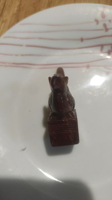 Нефрит статуэтка