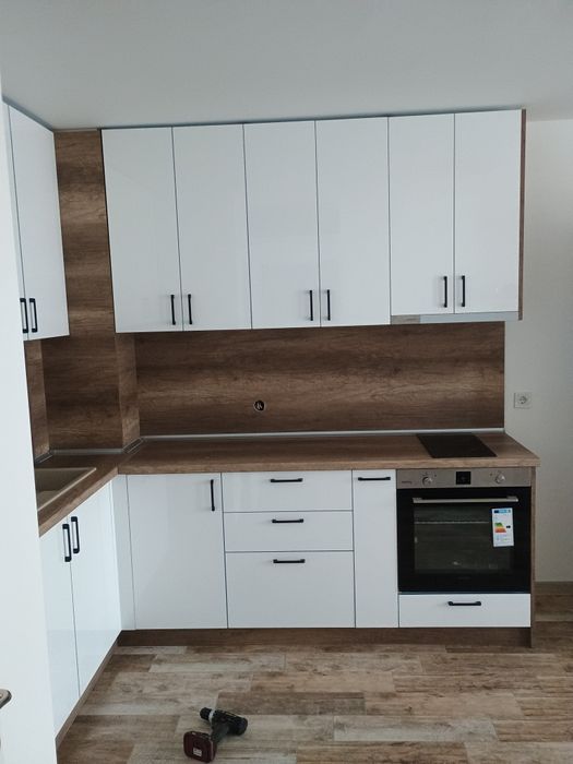 Дърводелски услуги  Мебели по поръчка