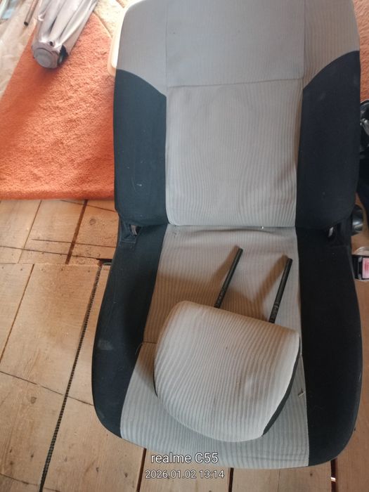 Vînd scaun auto tir