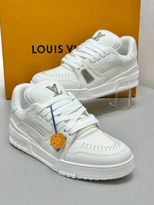 Louis Vuitton Premium