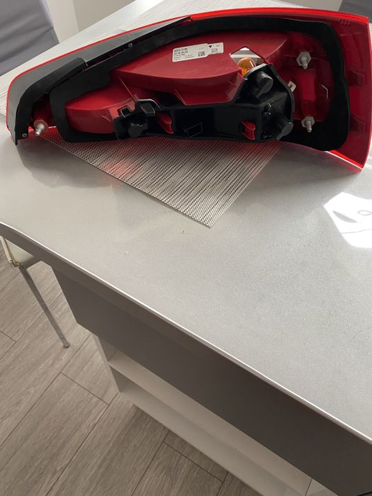 Stop ,tripla, lampa dreapta spate AUDI Q3 2011-2015