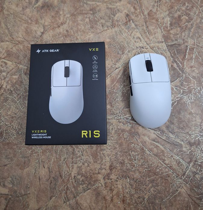 Мышка Vxe r1 se белая