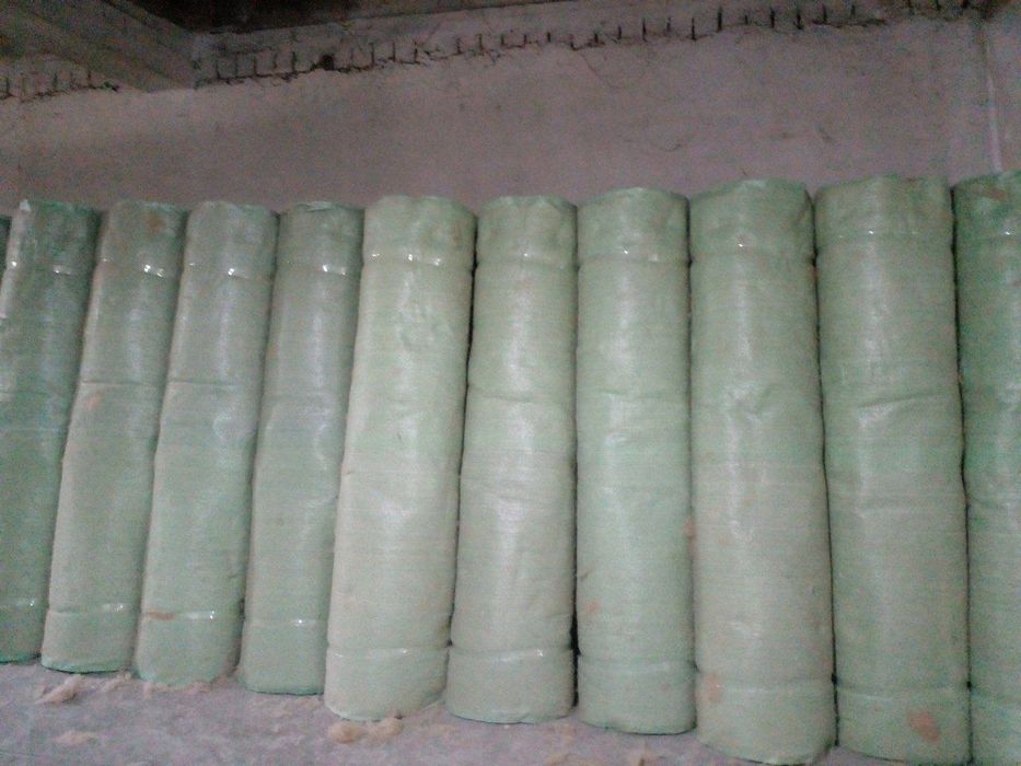 Ковролан из полиэтиленого мешка и дробленного  джута. Мешковой войлок