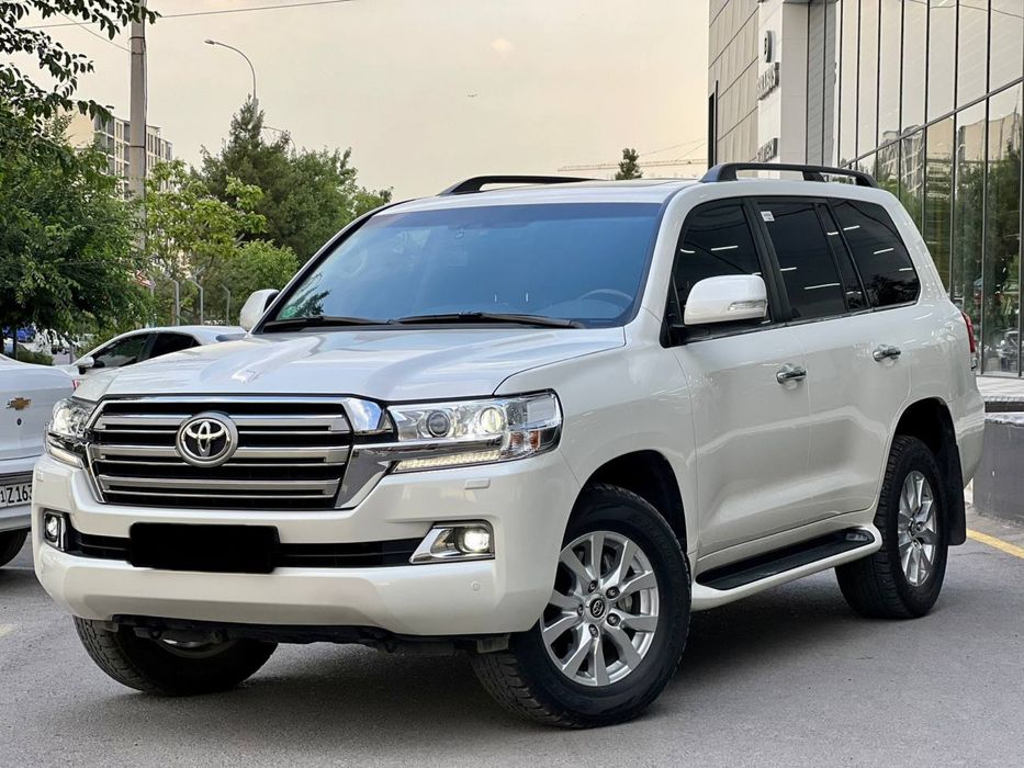 Toyota Land Cruiser 200