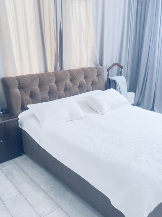 Кровать б/у продам