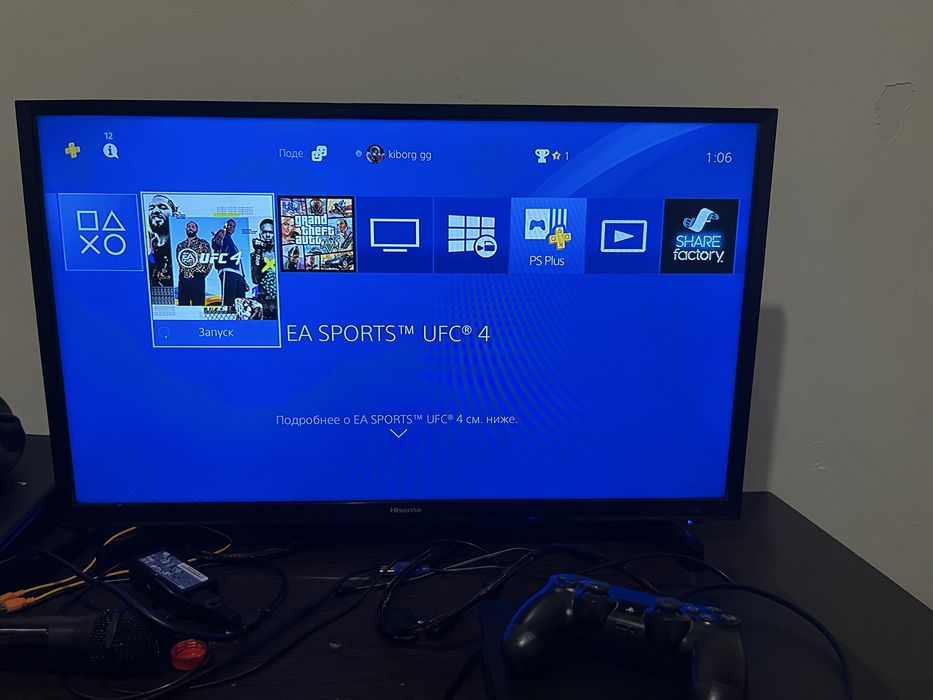 Продается пс4 в хорошем состояние