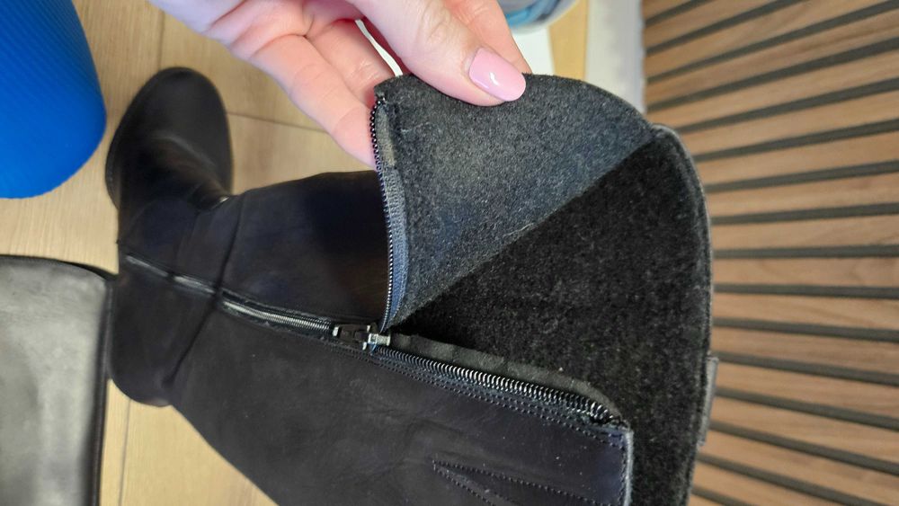 Cizme de piele negre cu toc, marimea 39