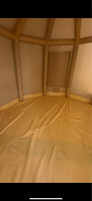 Надувная палатка в виде юрты