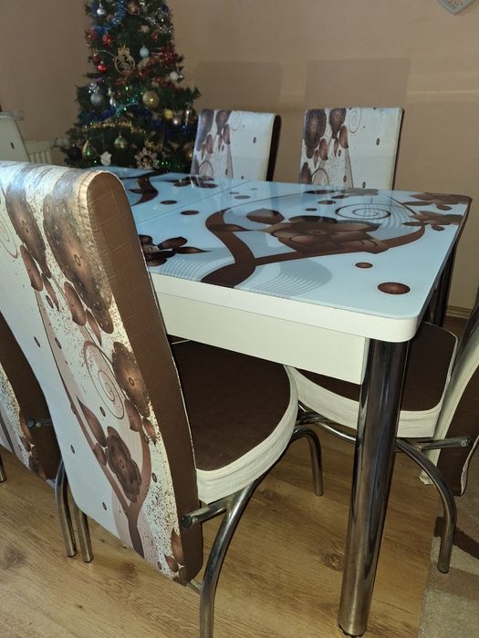 Трапезна маса с 6 стола