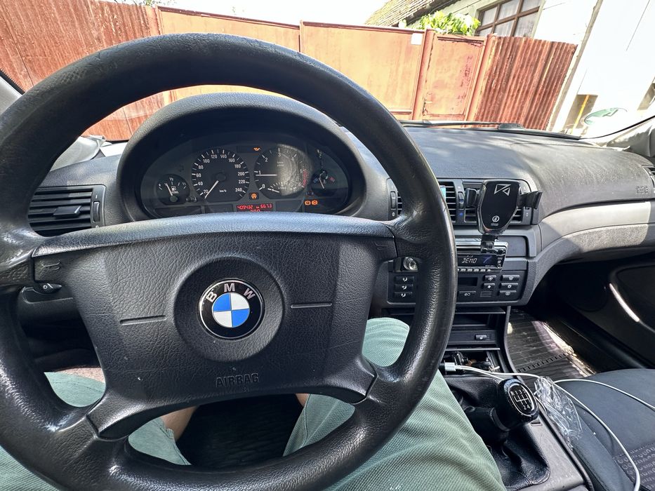 BMW 3 Series 2004 — imagine 3