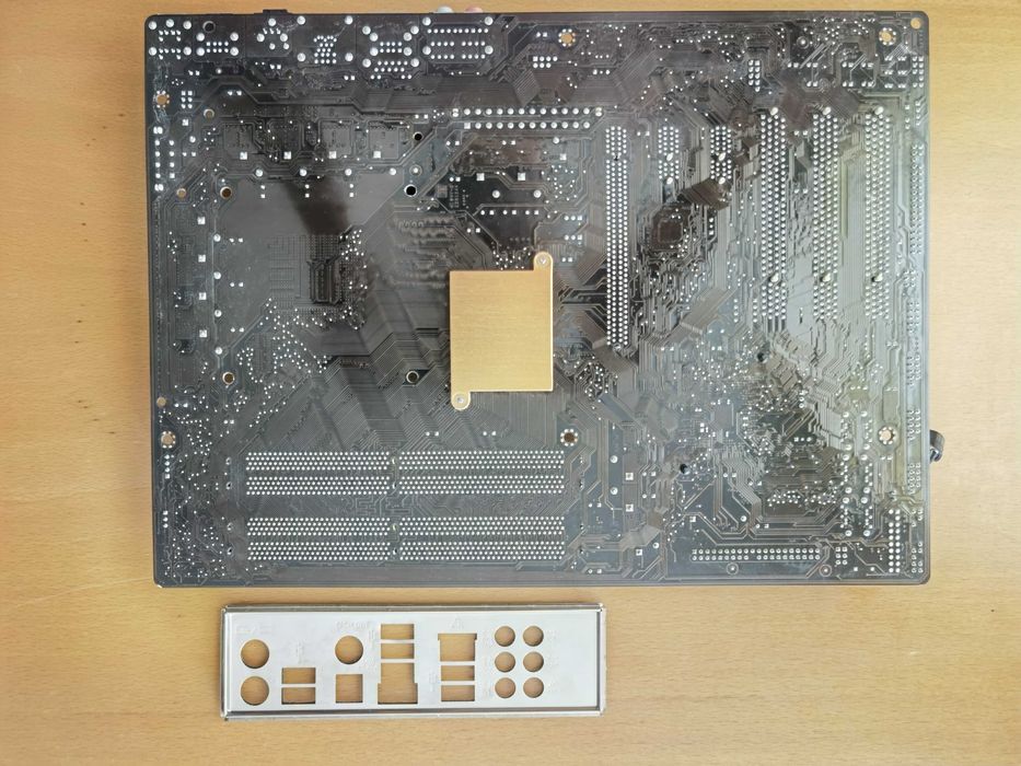 Продавам дънна платка ASUS, P5QL-E, LGA-775.