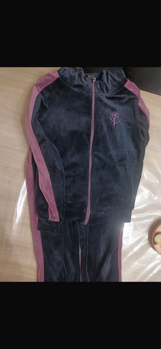 Отдам вещи  даром