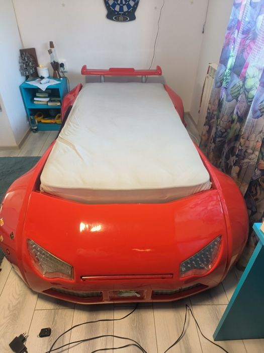 Pat masina cu telecomanda