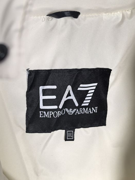 Emporio Armani яке НАМАЛЕНО