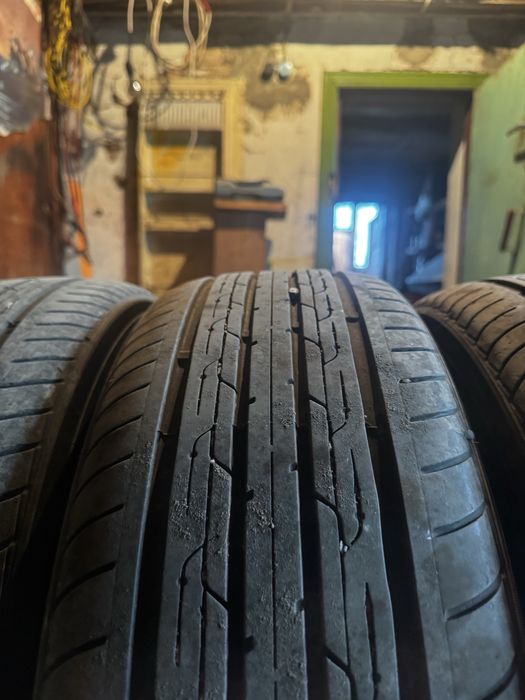 Продам резину 205/65/15